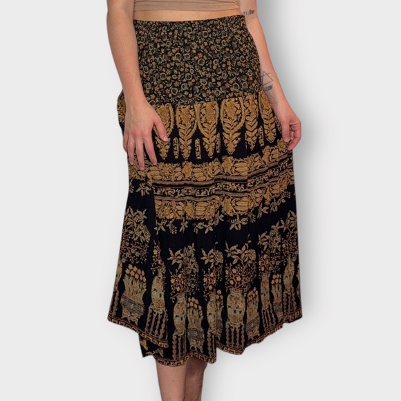 Vintage 90s Carole Little For Saint-Tropez West, Black & Gold Fit & Flare Skirt - Picture 4 of 7